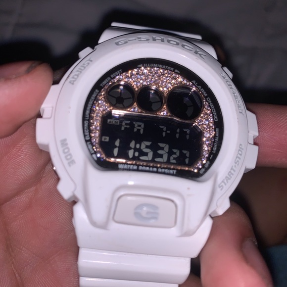 g shock diamond face